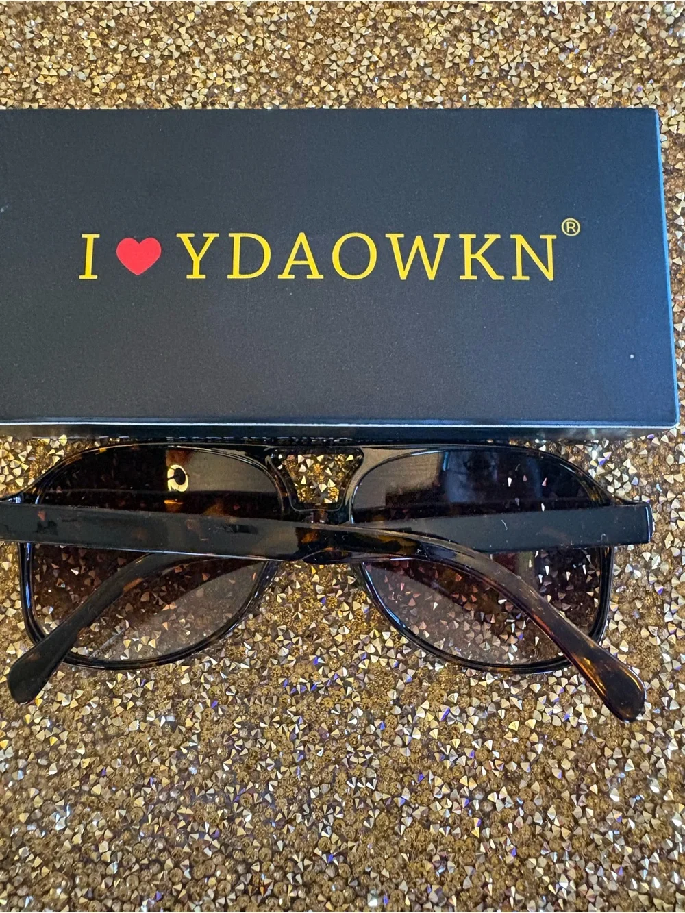 Men's or women’s NWT Brown Aviator Sunglasses.